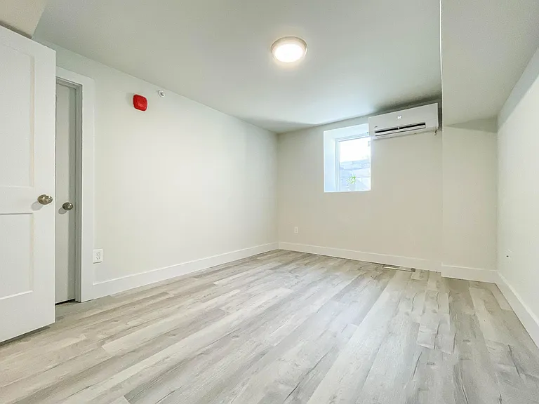 265 Cottage Rd #1 — Photo 34