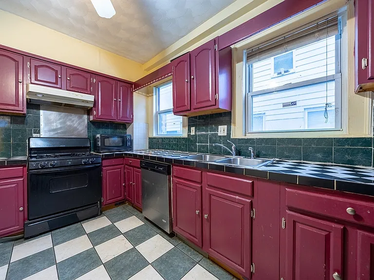 31 Seattle St #1 — Photo 14