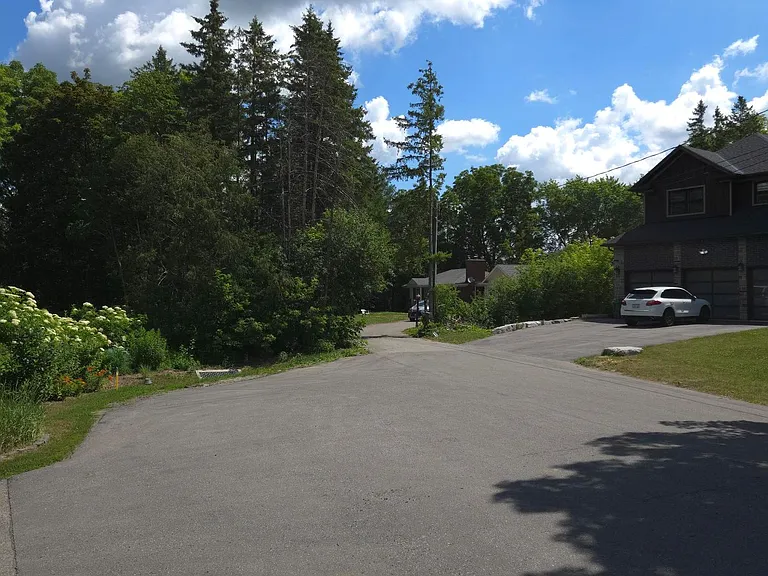 60 Norton Blvd #B — Photo 2