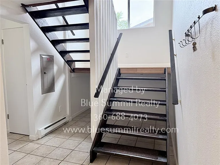 822 N 6th Ave SW — Photo 6