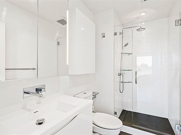 4th image of 35 Andrew Dr APT 142