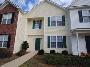 105 Blackthorne Ct, Clayton, NC 27520