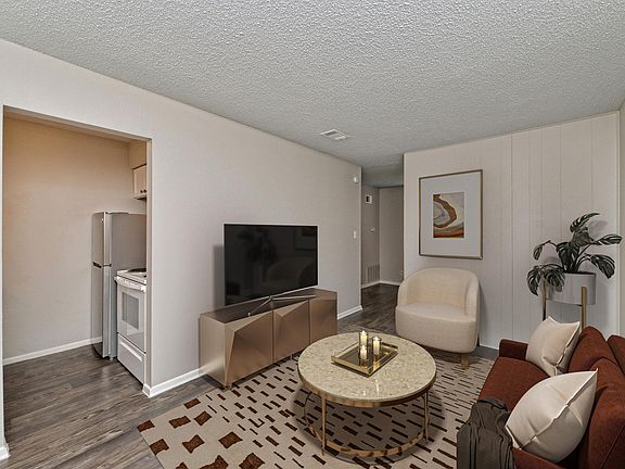 2nd image of 5319 1/2 William Holland Ave #113
