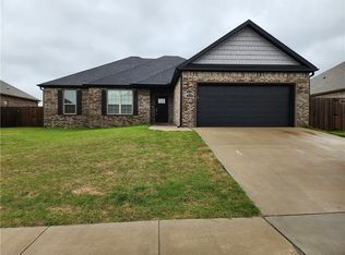 1010 W Ashmore Landing Loop, Centerton, AR 72719