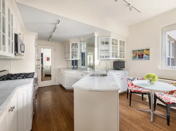 1 East 66th Street image 10 of 18