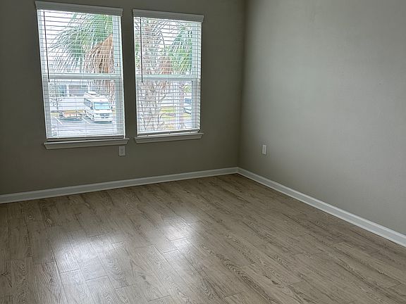 3rd image of 85 Crystal Palm Blvd Building 85