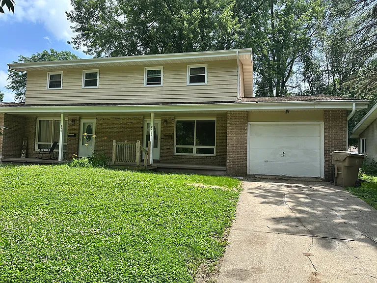 6403 Alison Ln — Photo 1