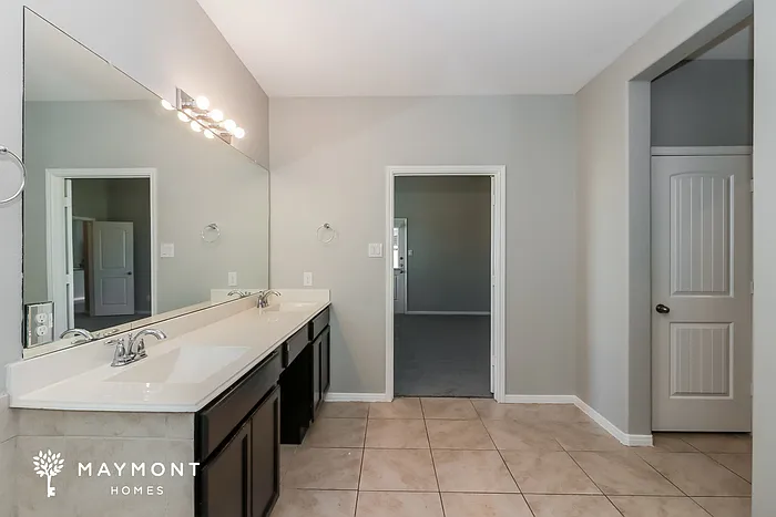 3526 Cambridge Falls Dr — Photo 12