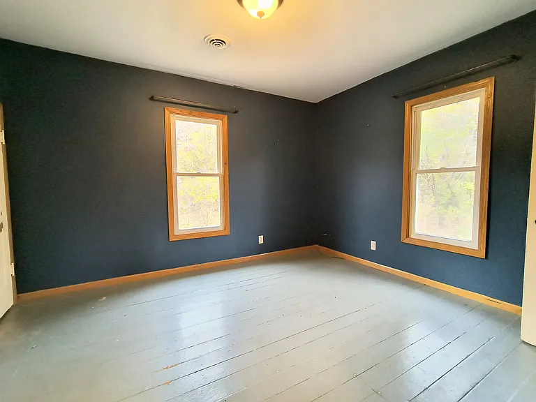 2705 College Dr — Photo 8