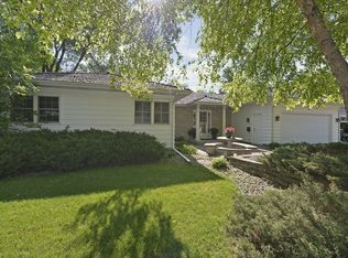 7 Maple Hill Rd, Hopkins, MN 55343