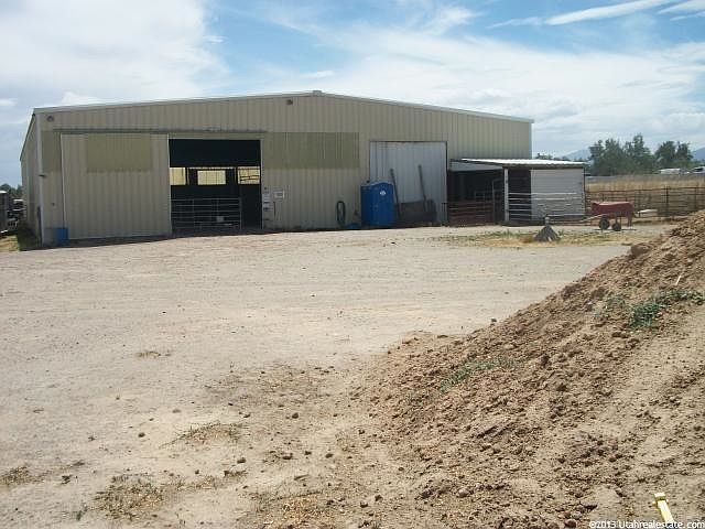 1st image of 2350 N Rose Ln