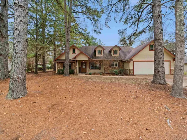 656 Green Meadow Trl, Holly Lake Ranch, TX 75765
