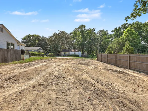 5816 Knight St, Hanahan, SC 29410