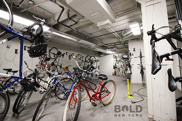 Rented by Bold New York | media 30