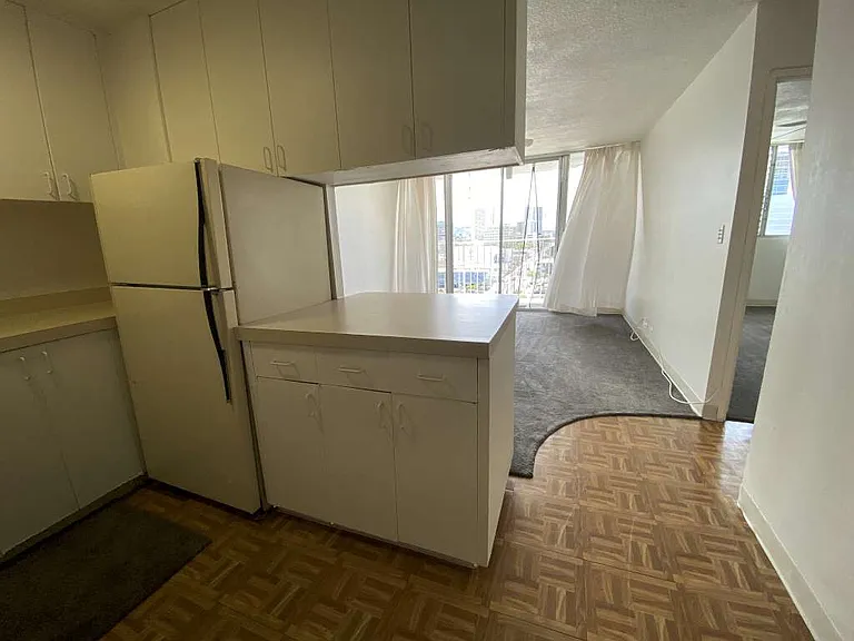 1125 Young St #903 — Photo 3