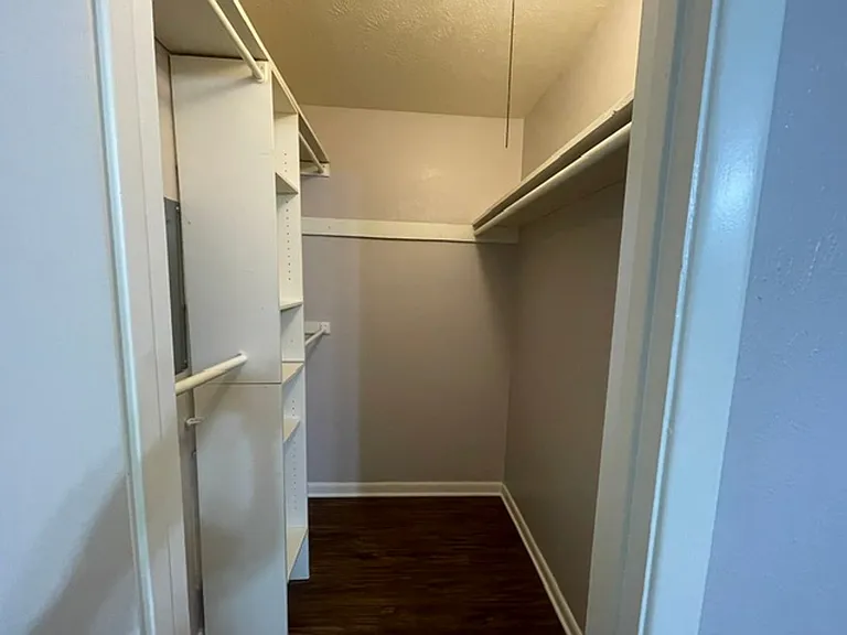 2232 Shady Brook Dr — Photo 17