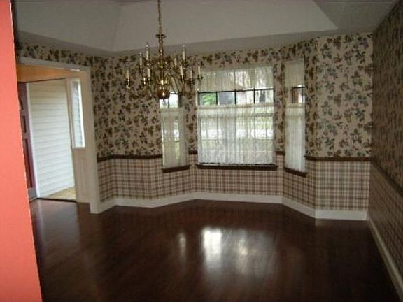 3rd image of 7401 Megan Elissa Ln