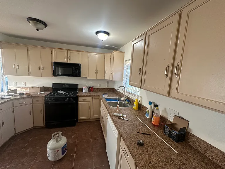 5131 Cortelyou Ln — Photo 12