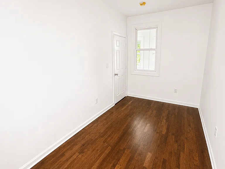 233 Rose St — Photo 21