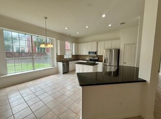 105 Edinburgh Ct, Highland Village, TX 75077