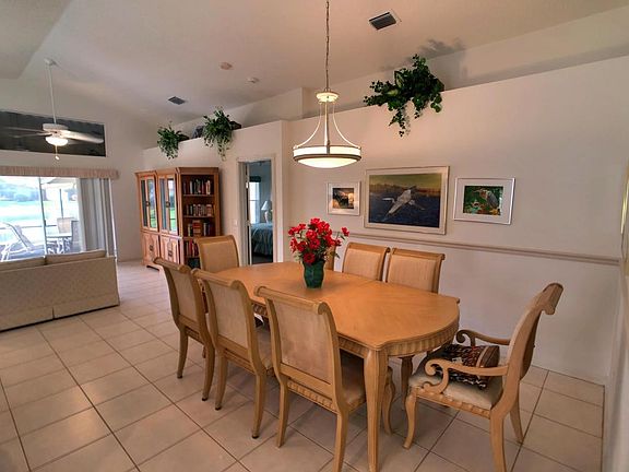 3rd image of 11323 Vivero Ave