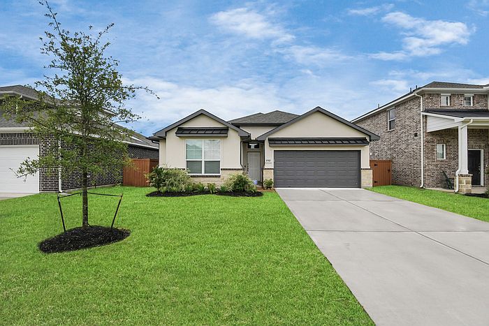 2nd image of 10510 Moon Valley Ln #35