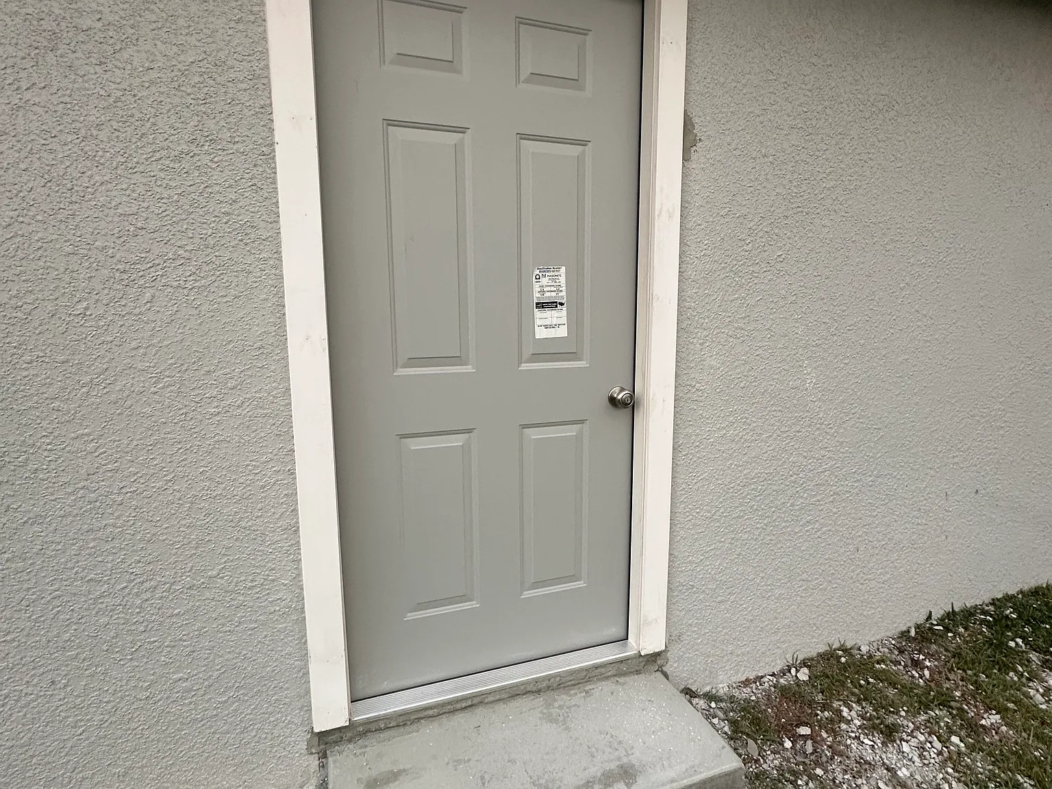 Studio, 300 sqft, $1,200 — Photo 1