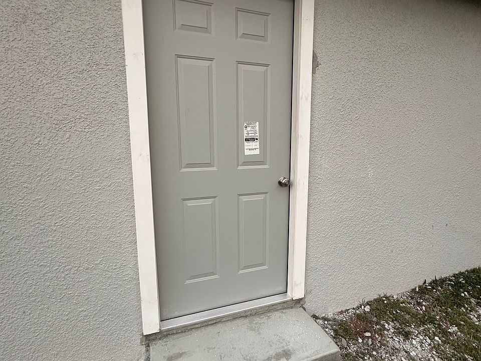 1st image of 498 Hallcrest Ave