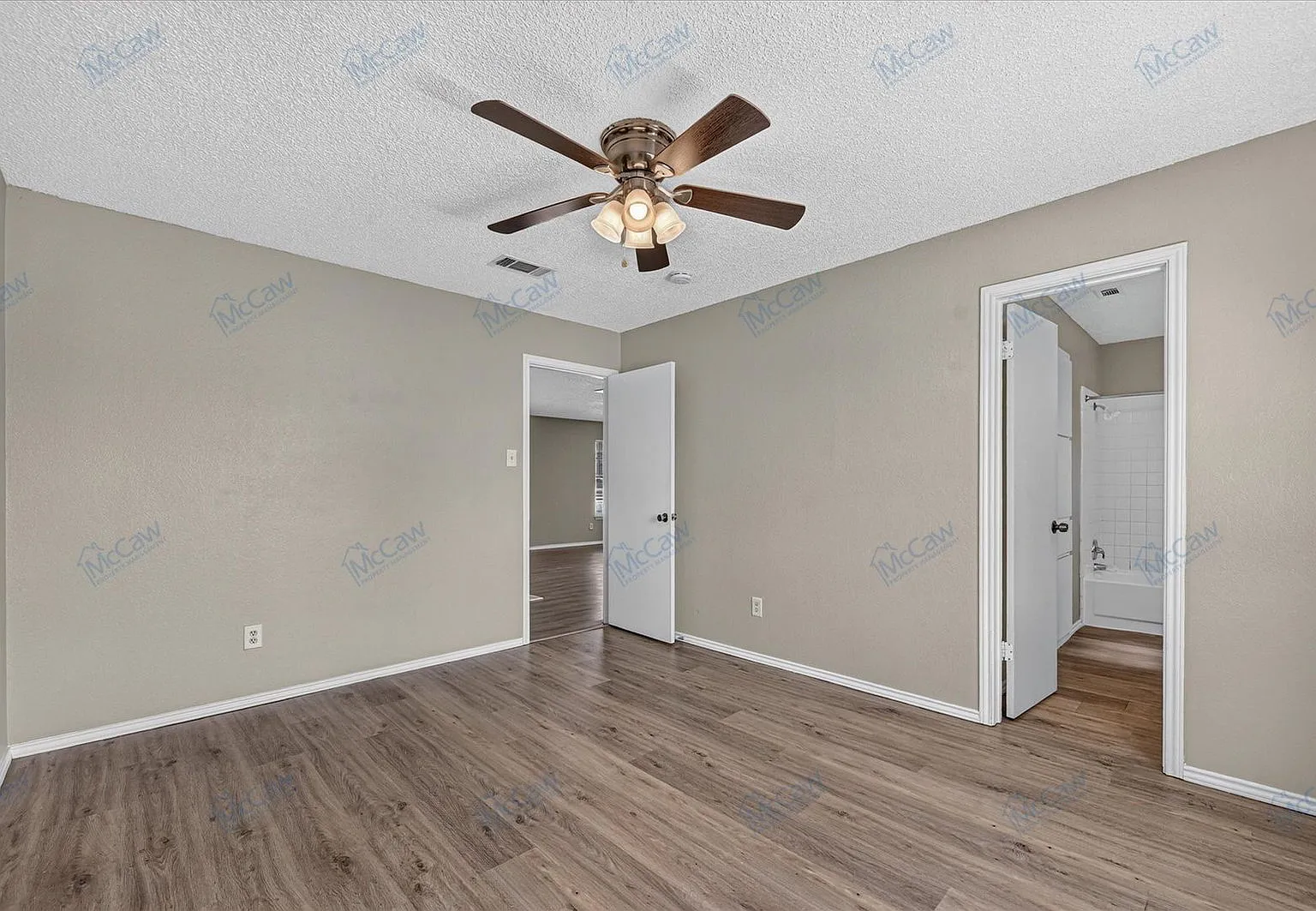 2 bed, 2.0 bath, 1280 sqft, $1,750 — Photo 4