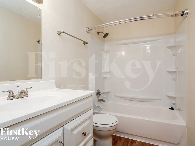 1011 Fairbanks Dr — Photo 13