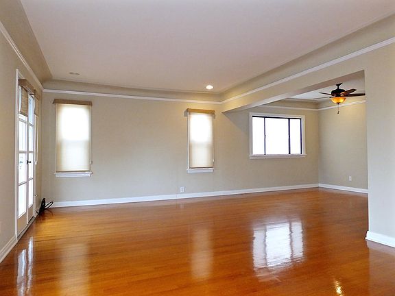 5th image of 161 Corona Ave #1/2