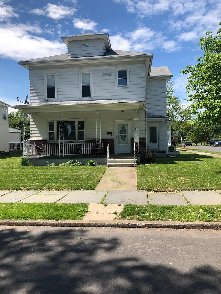100 Washington St photo 1