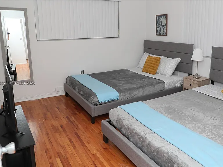 215 Antilla Ave #4 — Photo 4