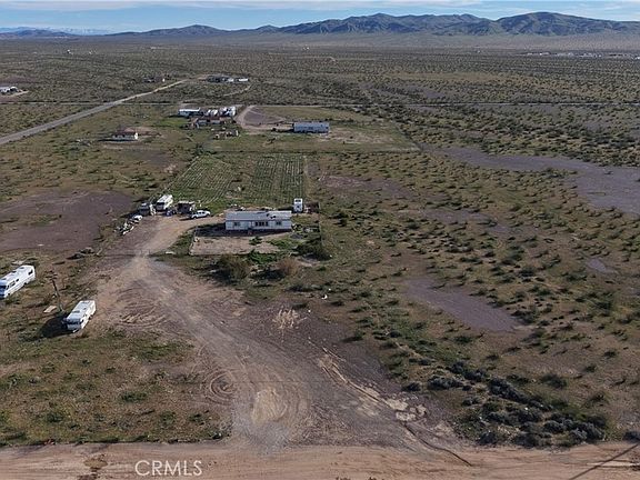 3rd image of 19033 Wagonwheel Rd