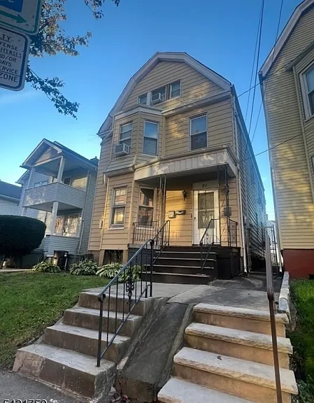 21 Terrace Pl #1 — Photo 1