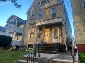 21 Terrace Pl, Belleville, NJ