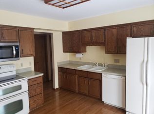 8090 Hayes St NE, Spring Lake Park, MN 55432