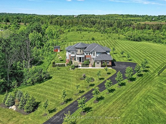 2nd image of 100 Chesswood Trl