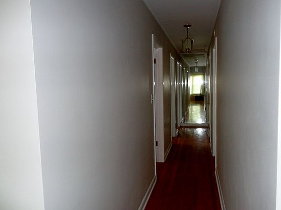 5th image of 1615 N 76th Ave