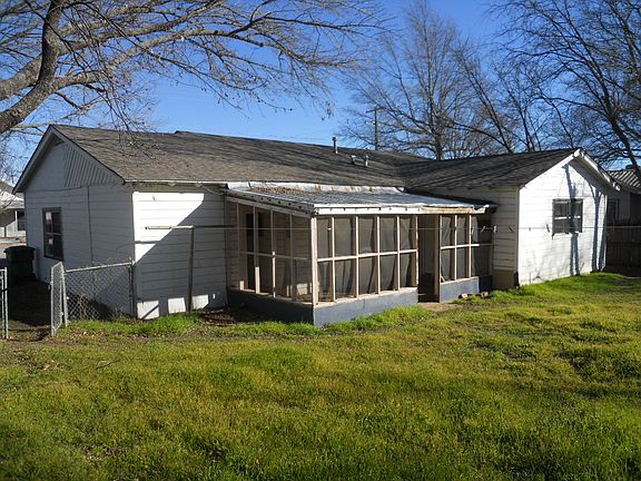 5th image of 417 S Green St