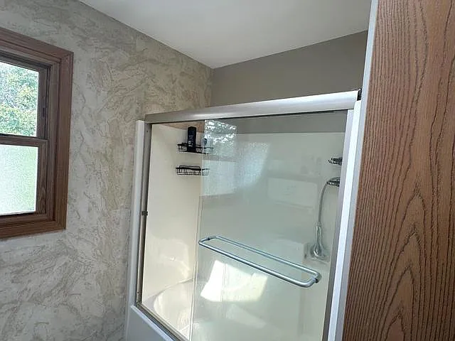 7005 Manchester Dr — Photo 15