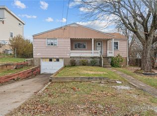 2073 Warren Ave, North Huntingdon, PA 15642