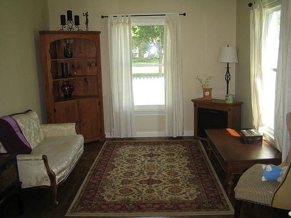Living room.