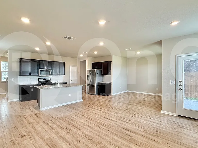521 Otto Ave — Photo 29