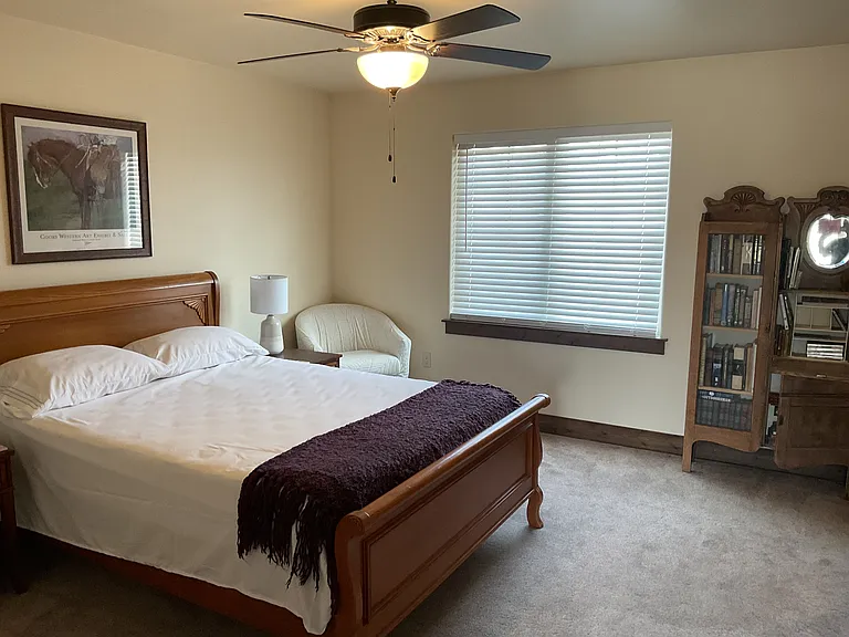 108 Yucca Ln — Photo 5