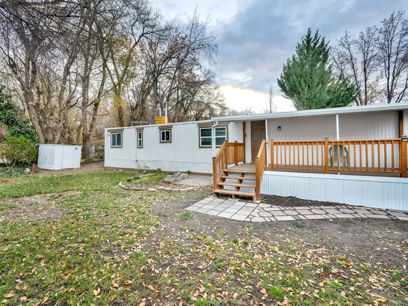 1200 E El Sendero Cir S, Salt Lake City, UT 84117