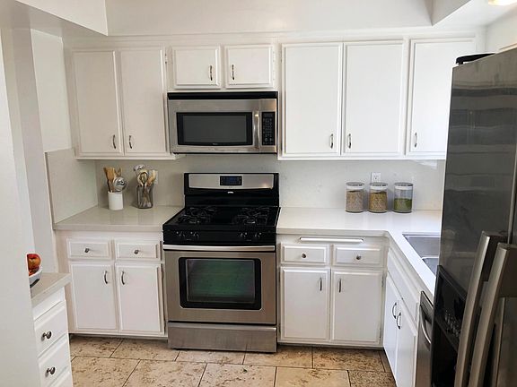 4th image of 1140 23rd St APT 2