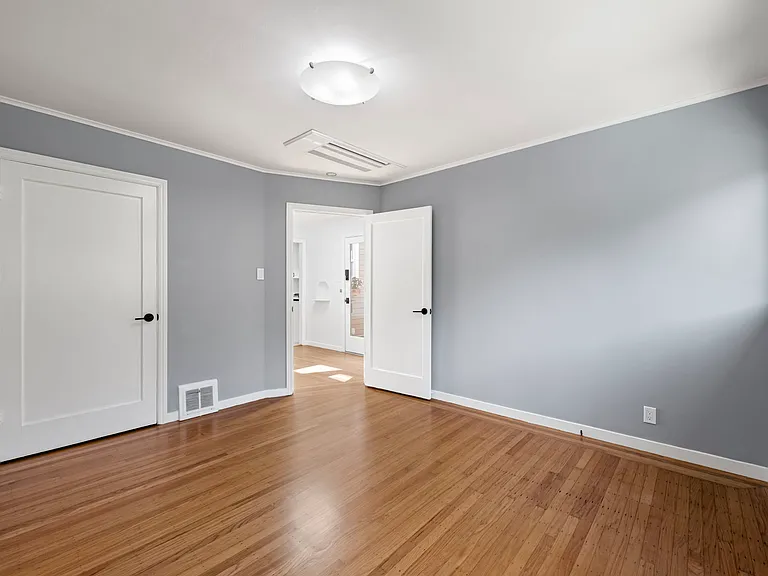 41 Saturn St — Photo 20