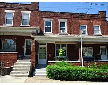 310 44th St photo 1