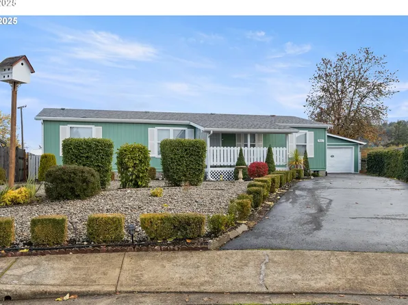 281 Heavenly Ct, Sutherlin, OR 97479